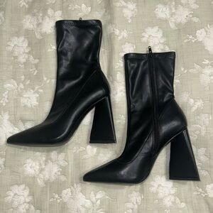 Black Pointed Heeled Booties